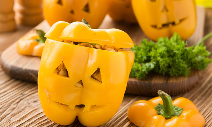 Healthy Halloween treats, spooky bell peppers jack-o-lanters