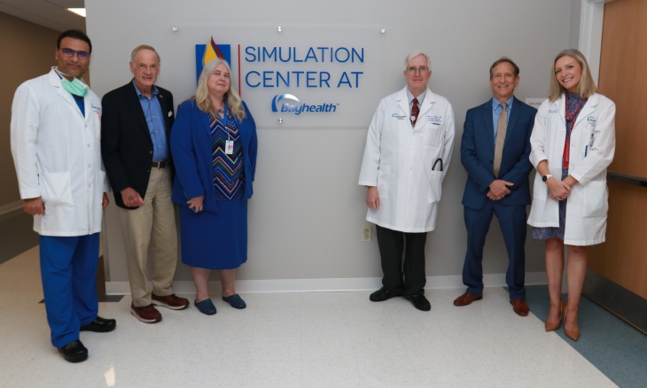 Sen. Carper visits the PCOM Simulation Center.